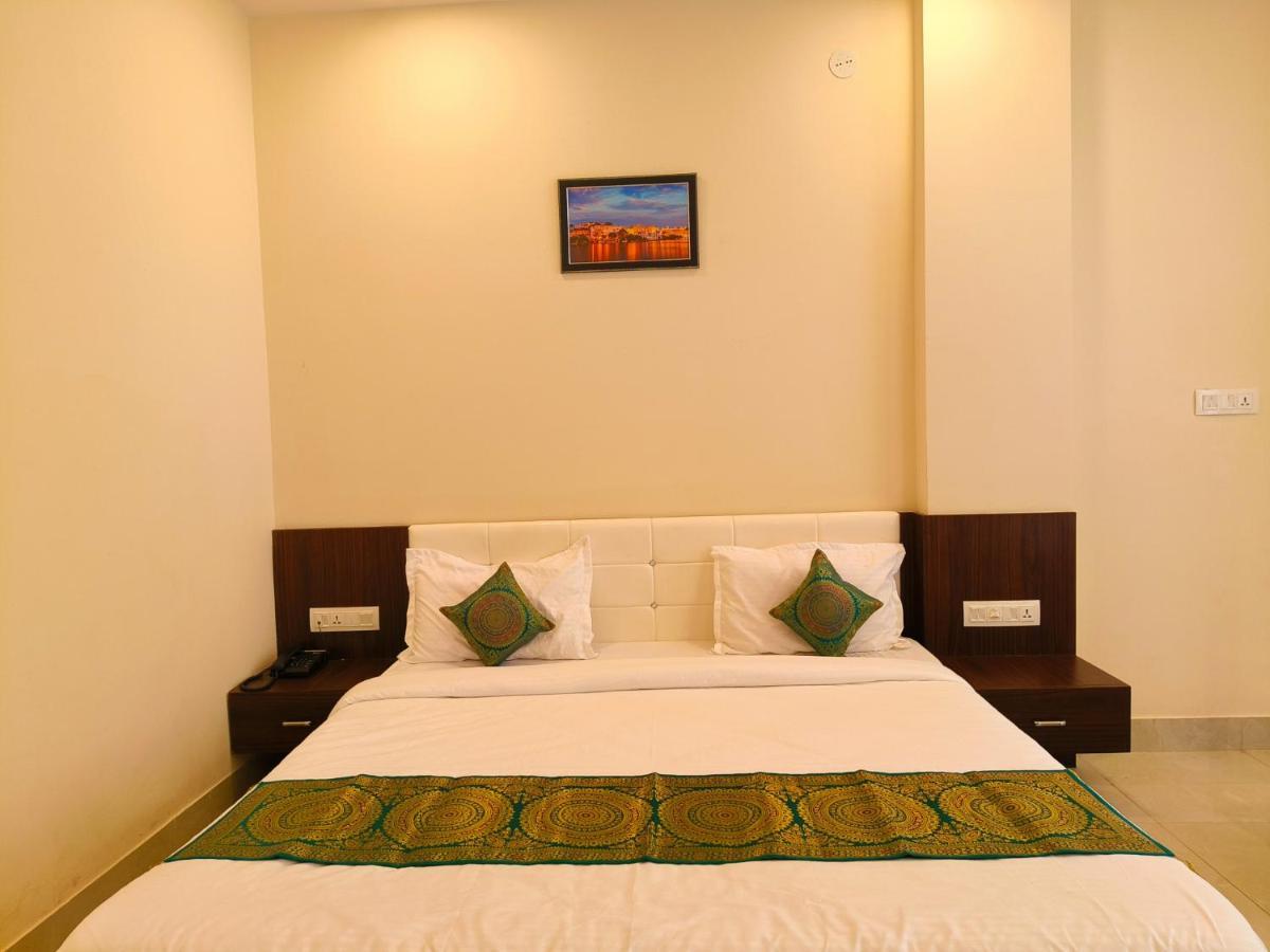 Hotel Veer Palace Near Udaipole Ουνταϊπούρ Εξωτερικό φωτογραφία