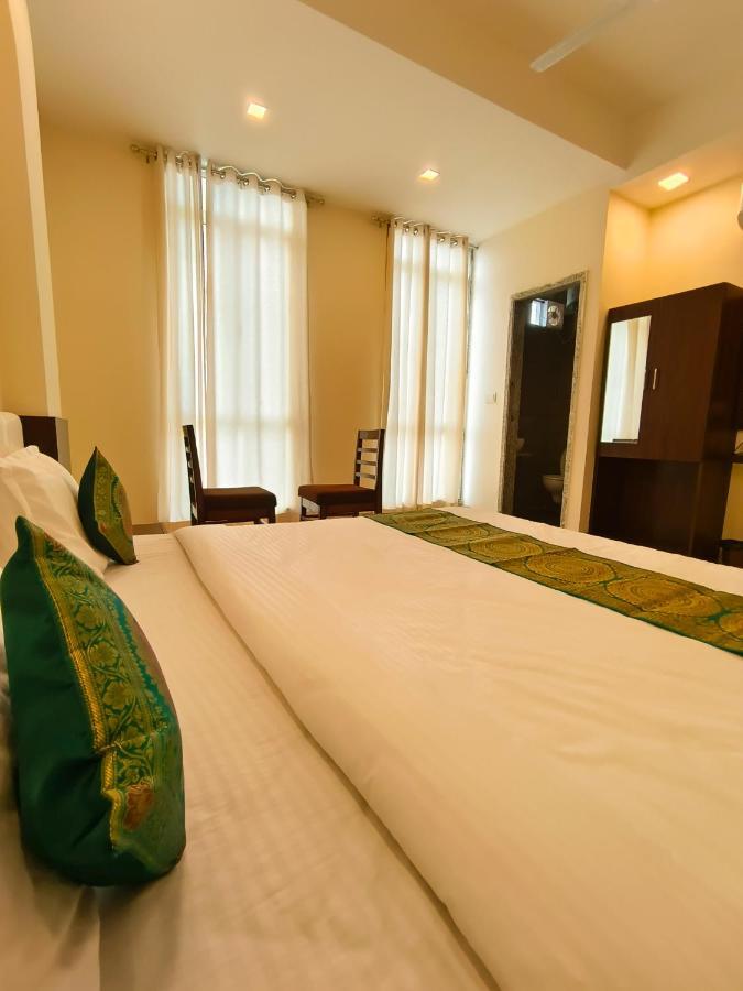 Hotel Veer Palace Near Udaipole Ουνταϊπούρ Εξωτερικό φωτογραφία