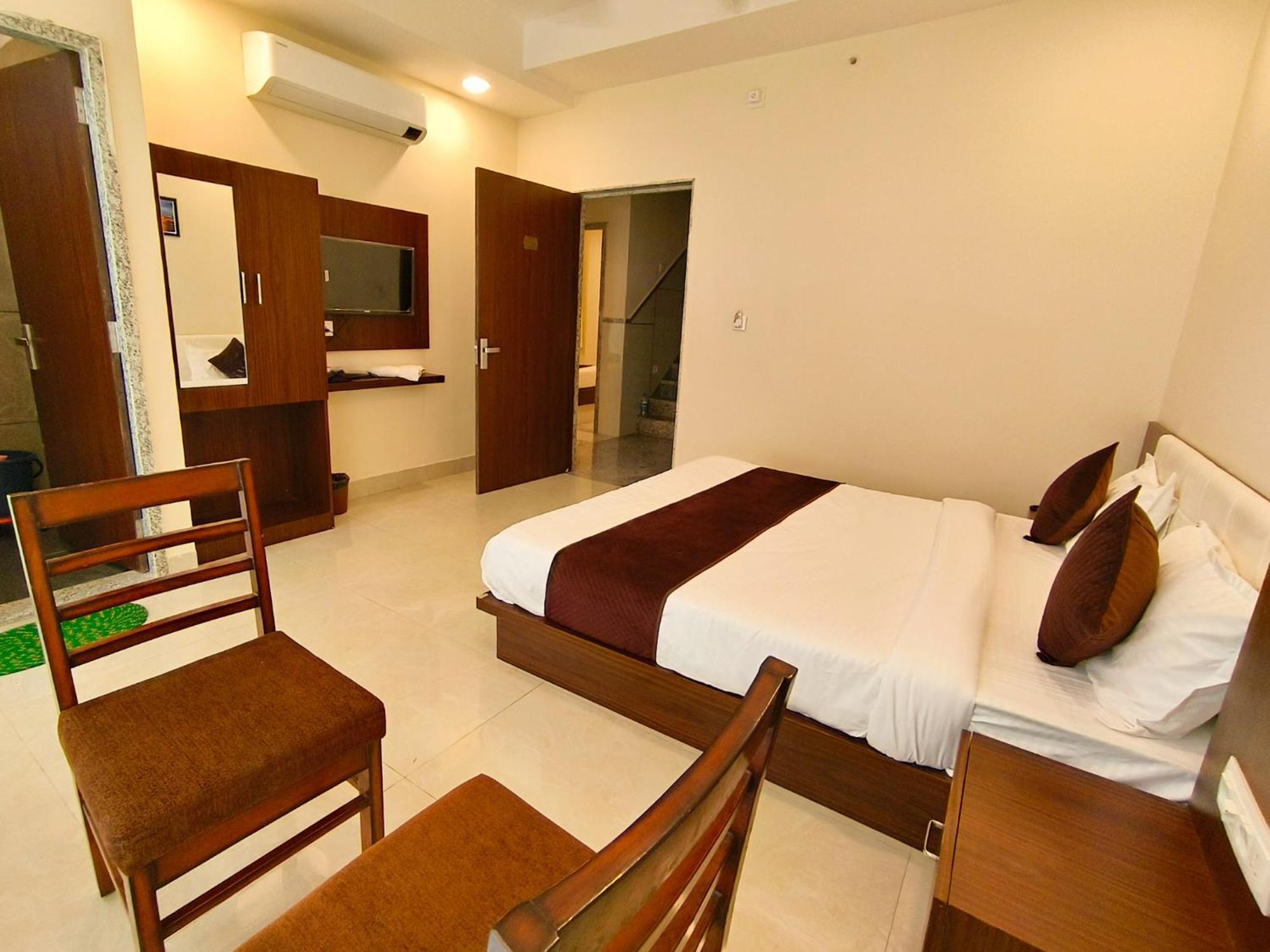 Hotel Veer Palace Near Udaipole Ουνταϊπούρ Εξωτερικό φωτογραφία